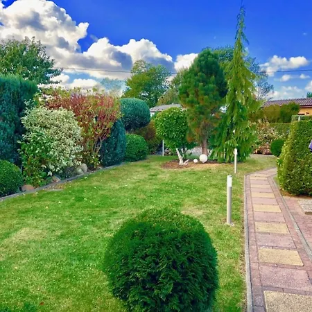 Semesterbostad Lenis Strandhaus