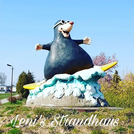 Lenis Strandhaus Semesterbostad Loissin